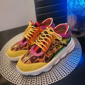 💕Absolutely Amazing Cape Robbin Sneaks!!